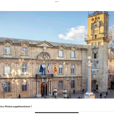Aix Historique La Tour De L 'horloge *
